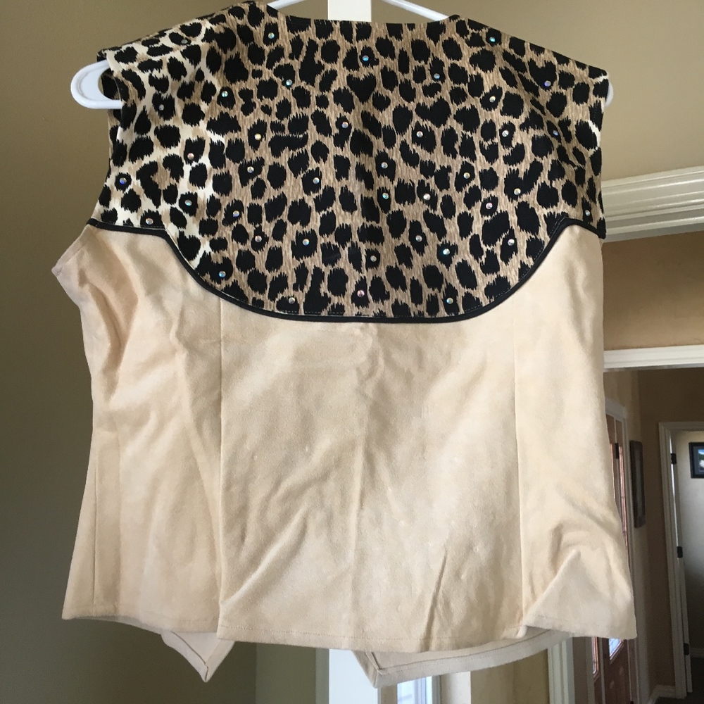 Show Vest - Picture 2 of 2